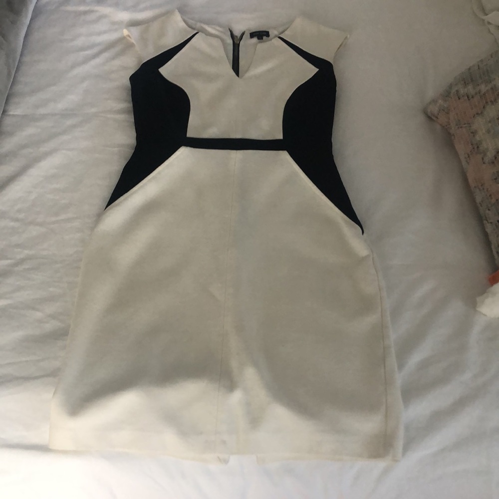 Color block dress - Picture 3 of 6